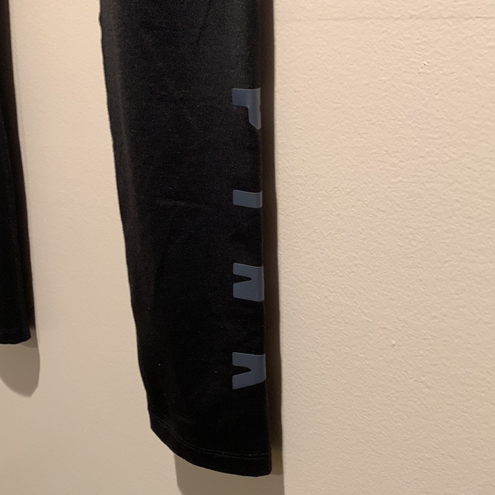 PINK Victoria’s Secret Cozy leggings - Picture 4 of 8